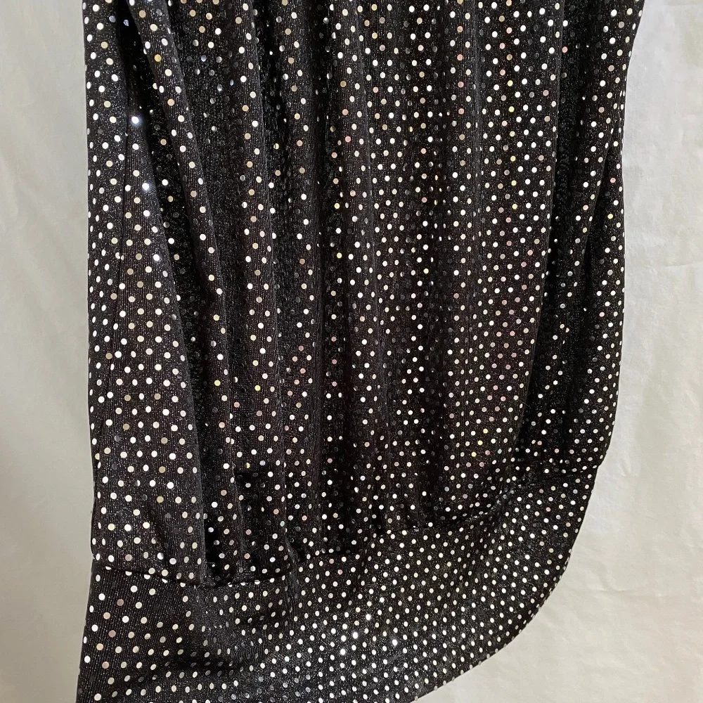 Women's Sparkly Top Size: Medium